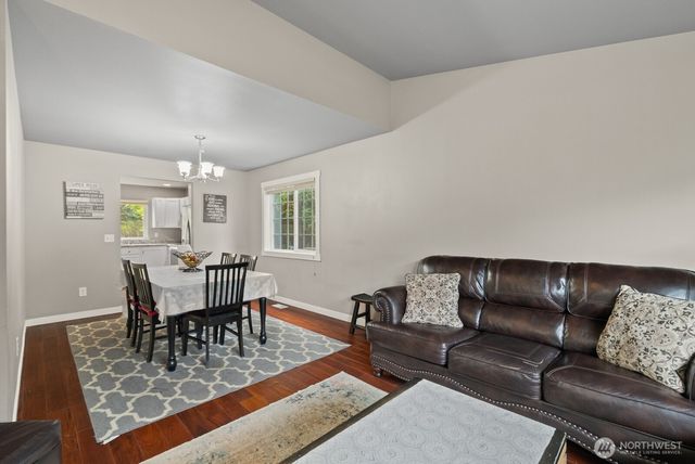 1236 29th Avenue Ct SW, Puyallup, WA 98373