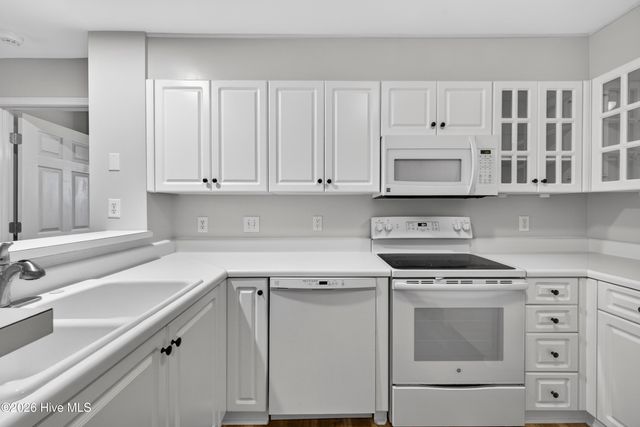 4158 Breezewood Drive Apt 103, Wilmington, NC 28412