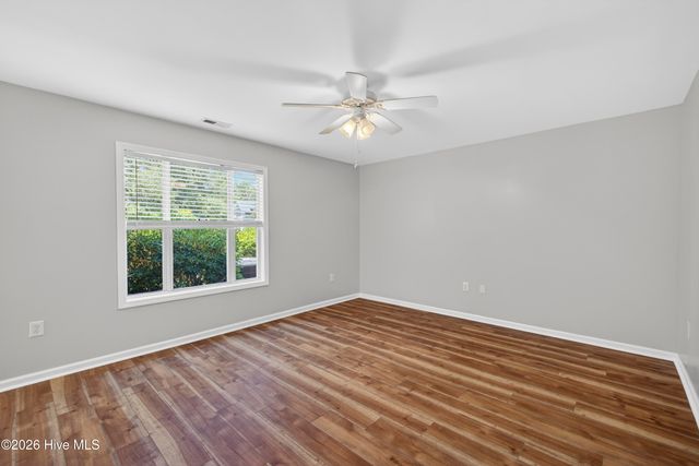 4158 Breezewood Drive Apt 103, Wilmington, NC 28412
