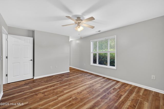 4158 Breezewood Drive Apt 103, Wilmington, NC 28412