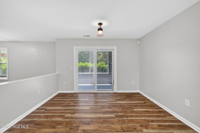 4158 Breezewood Drive Apt 103, Wilmington, NC 28412