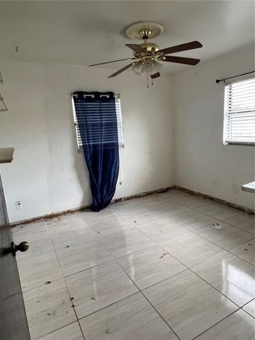 5808 N LOIS AVENUE, Tampa, FL 33614