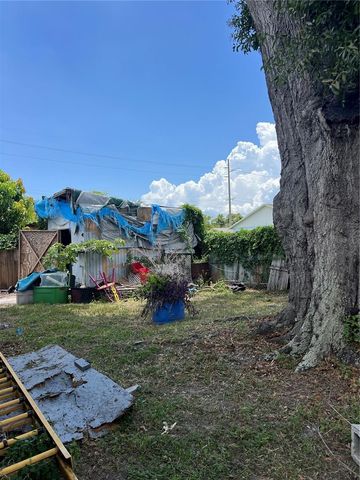 5808 N LOIS AVENUE, Tampa, FL 33614