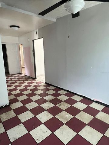 5808 N LOIS AVENUE, Tampa, FL 33614