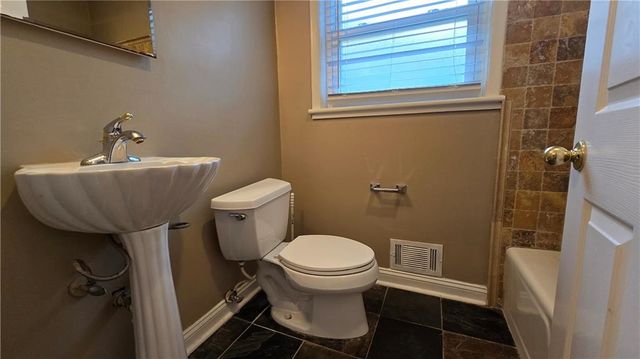3668 Kingsboro Road NE 5, Atlanta, GA 30319