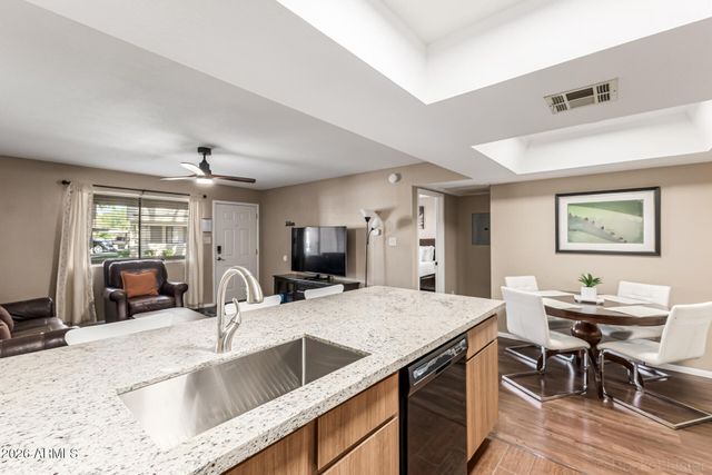 145 N 74TH Street 135, Mesa, AZ 85207