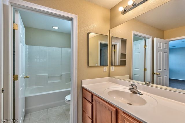 9936 Fountain Walk Avenue, Las Vegas, NV 89149