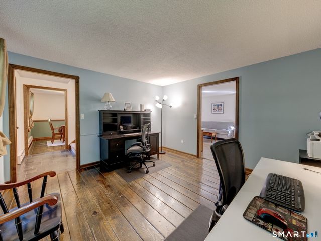 12 School House Hill, Burlington, CT 06013