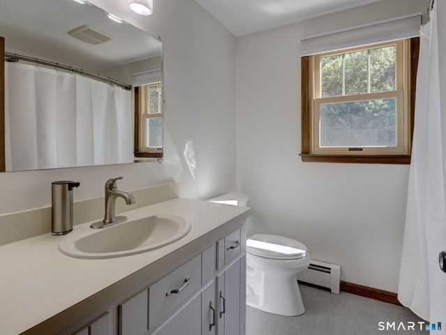 12 School House Hill, Burlington, CT 06013