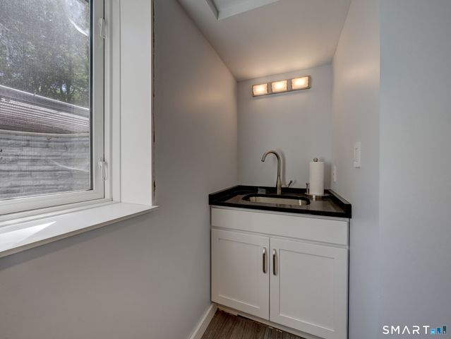 12 School House Hill, Burlington, CT 06013