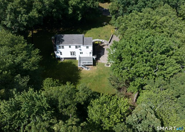 12 School House Hill, Burlington, CT 06013