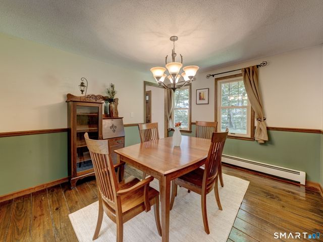 12 School House Hill, Burlington, CT 06013