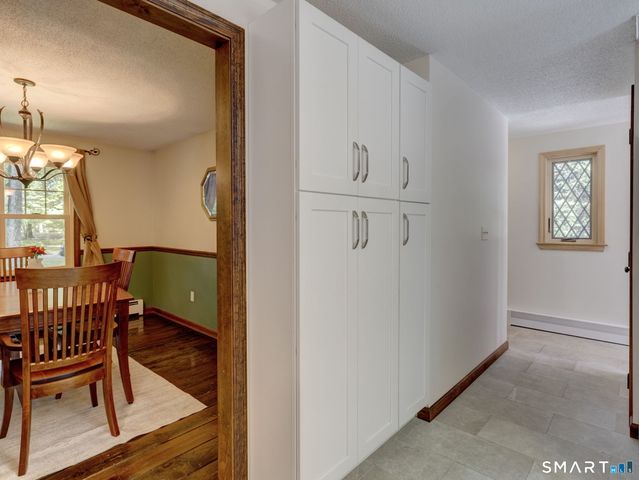 12 School House Hill, Burlington, CT 06013