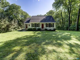 12 School House Hill, Burlington, CT 06013