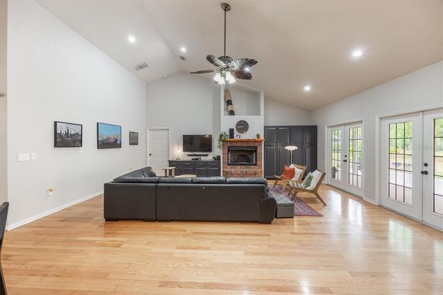 9902 SW 124TH TERRACE, Archer, FL 32618