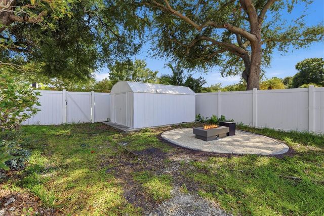 4420 W BAY COURT AVENUE, Tampa, FL 33611