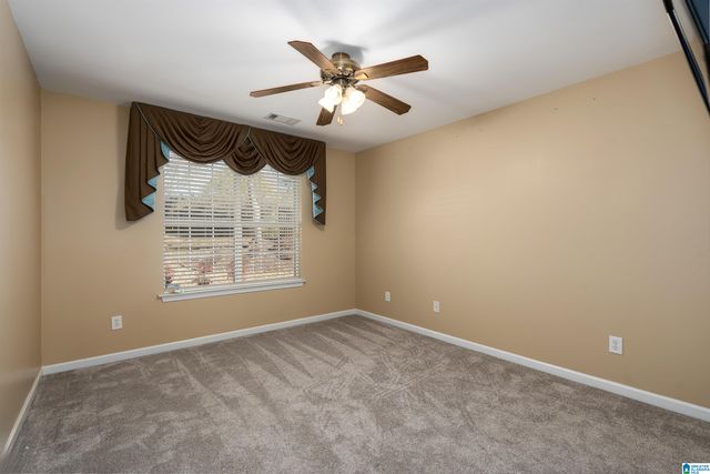 4333 SEGARS COVE, Bessemer, AL 35022