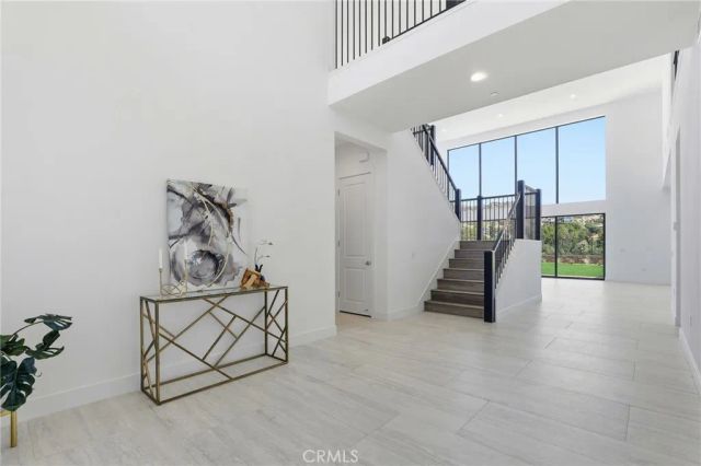 22801 Seaqua Circle, Chatsworth, CA 91311