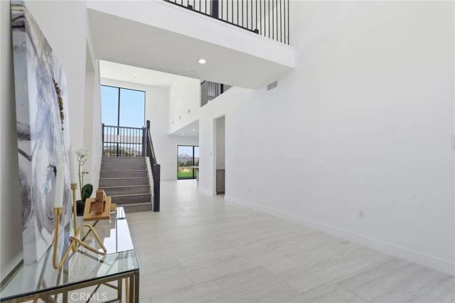22801 Seaqua Circle, Chatsworth, CA 91311