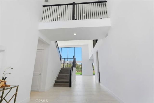 22801 Seaqua Circle, Chatsworth, CA 91311