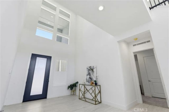 22801 Seaqua Circle, Chatsworth, CA 91311