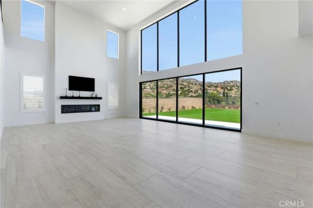 22801 Seaqua Circle, Chatsworth, CA 91311