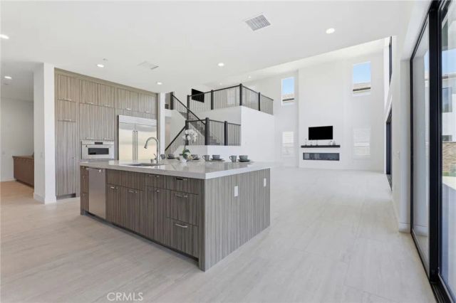 22801 Seaqua Circle, Chatsworth, CA 91311