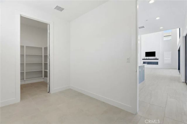 22801 Seaqua Circle, Chatsworth, CA 91311