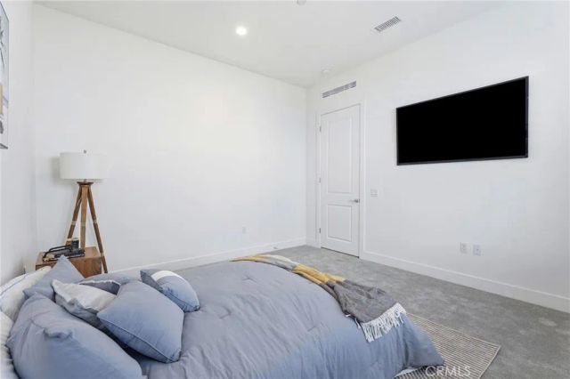 22801 Seaqua Circle, Chatsworth, CA 91311