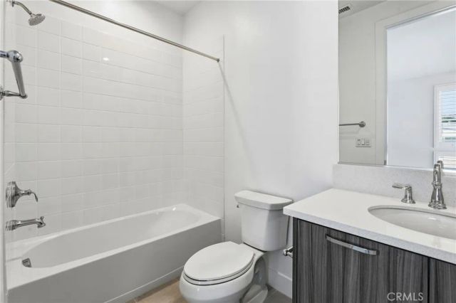 22801 Seaqua Circle, Chatsworth, CA 91311