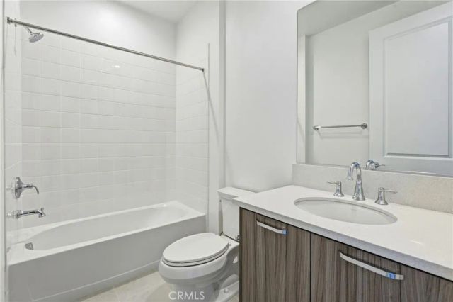 22801 Seaqua Circle, Chatsworth, CA 91311