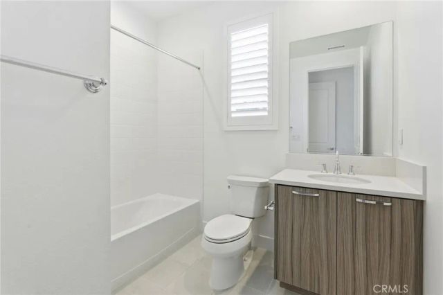 22801 Seaqua Circle, Chatsworth, CA 91311