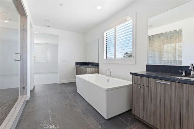 22801 Seaqua Circle, Chatsworth, CA 91311