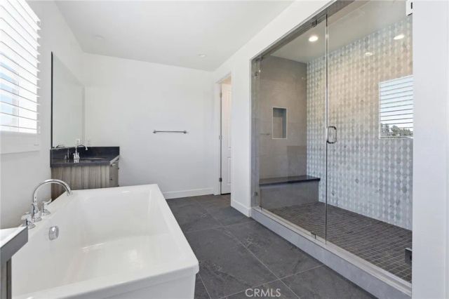 22801 Seaqua Circle, Chatsworth, CA 91311