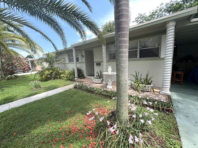 6940 NW 14th Court NW, Plantation, FL 33313