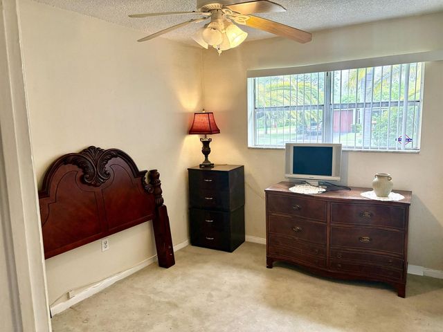 6940 NW 14th Court NW, Plantation, FL 33313