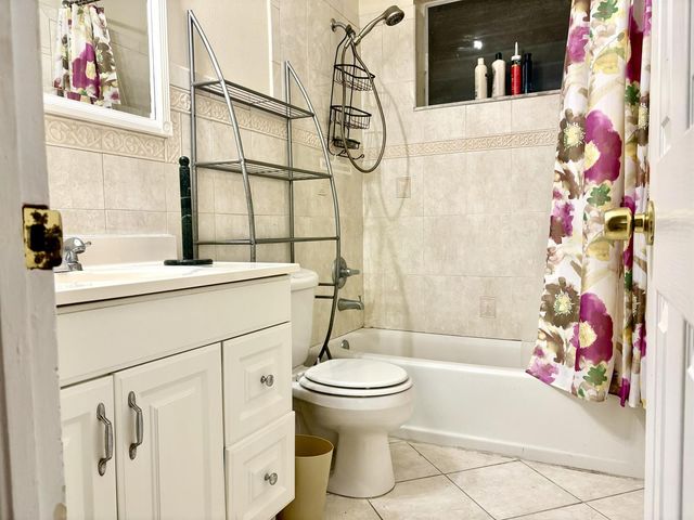 6940 NW 14th Court NW, Plantation, FL 33313