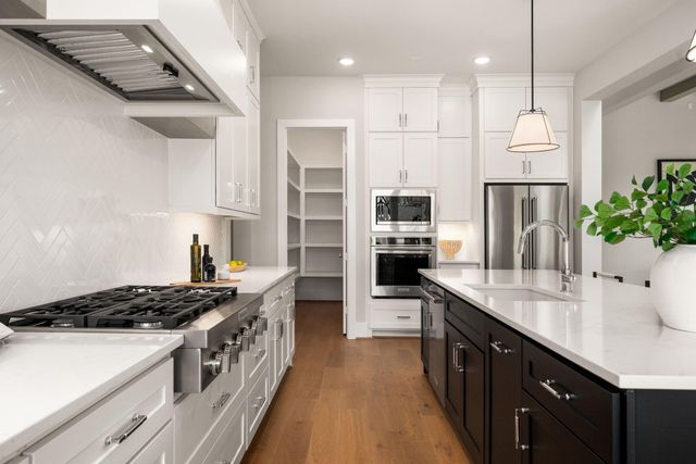 1941 Coulcrest Drive, Houston, TX 77055