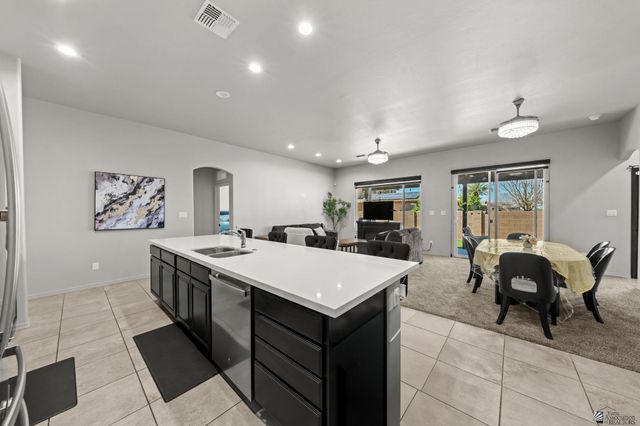 3982 S 34 Dr, Yuma, AZ 85365