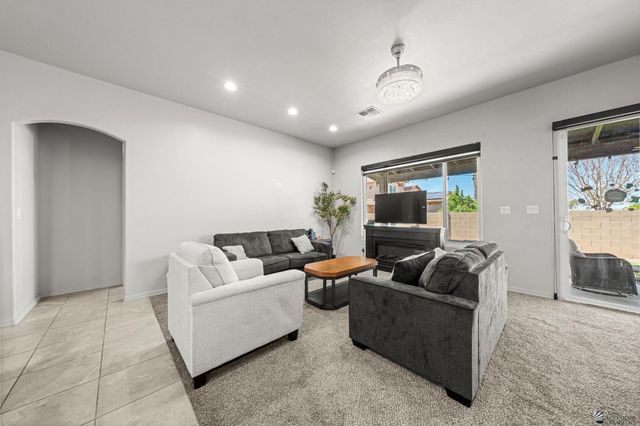 3982 S 34 Dr, Yuma, AZ 85365