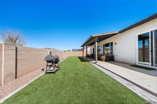 3982 S 34 Dr, Yuma, AZ 85365