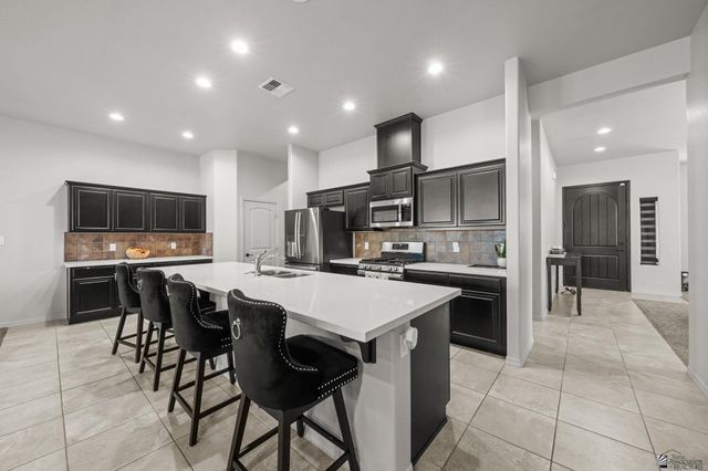 3982 S 34 Dr, Yuma, AZ 85365