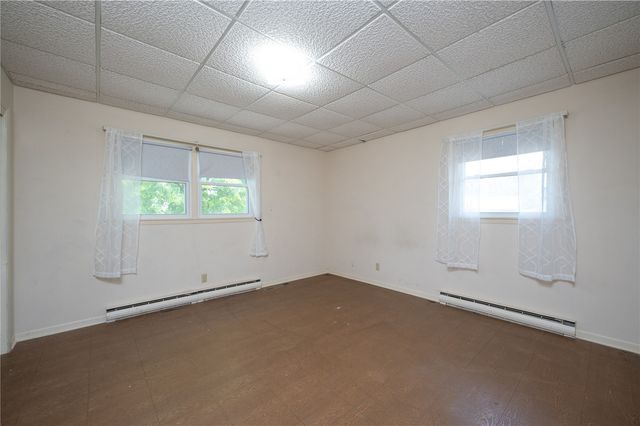 4400 Indian Creek Road, Marion, IA 52302