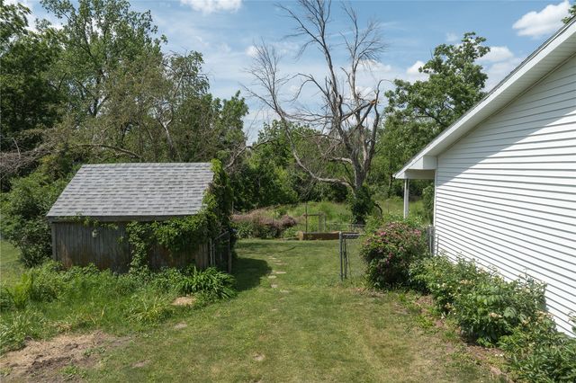 4400 Indian Creek Road, Marion, IA 52302