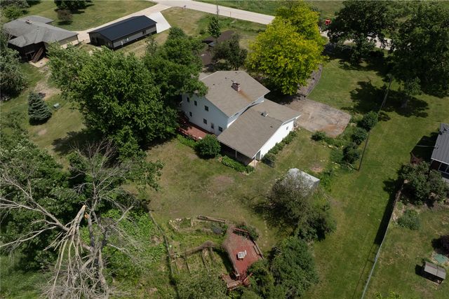 4400 Indian Creek Road, Marion, IA 52302