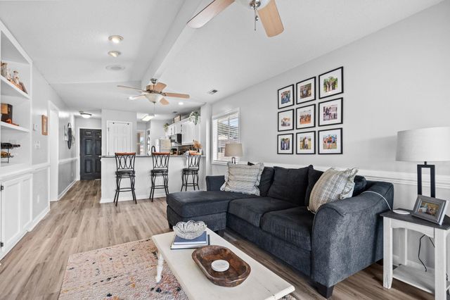 207 Landing Rd Apt G, North Myrtle Beach, SC 29582