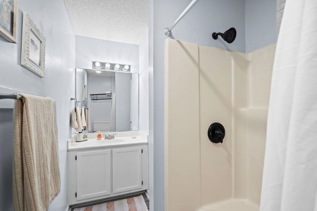 207 Landing Rd Apt G, North Myrtle Beach, SC 29582