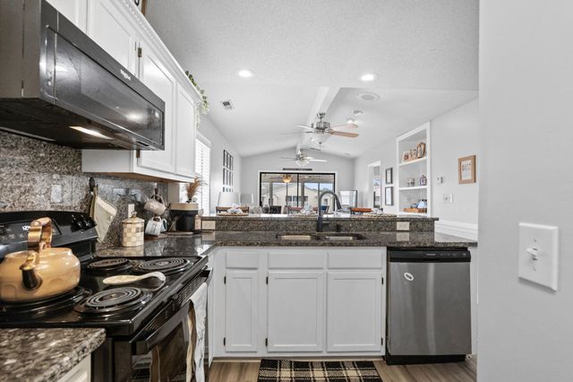 207 Landing Rd Apt G, North Myrtle Beach, SC 29582