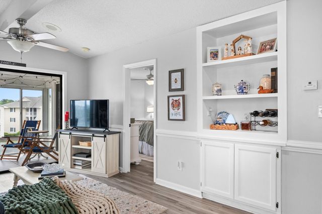 207 Landing Rd Apt G, North Myrtle Beach, SC 29582