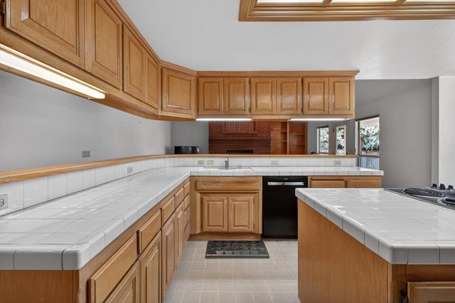 7013 Cedar Oaks Dr, Granite Bay, CA 95746